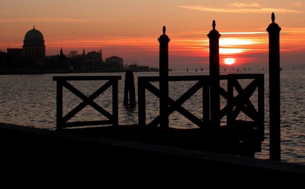 Hotel Russo Palace Lido di Venezia Exterior foto